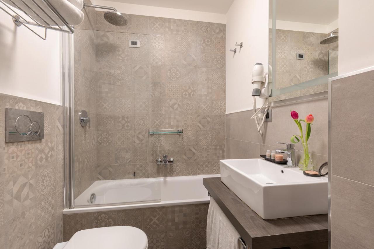 Navona Essence Hotel Roma Ngoại thất bức ảnh