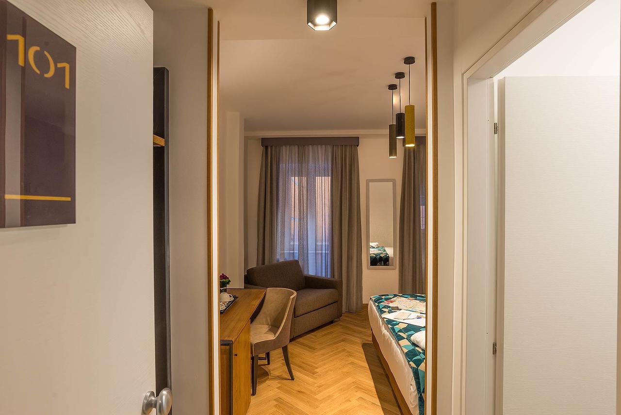 Navona Essence Hotel Roma Ngoại thất bức ảnh